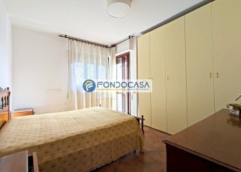 camera matrimoniale 1 - Appartamento Massarosa, Via dei Ghivizzani
 
61, Massarosa - foto 13