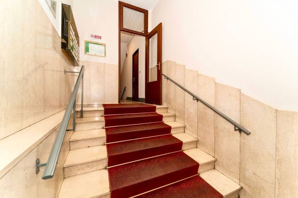 Interno palazzo - Three-room apartment via Andorno, 33, Torino (neighborhood Vanchiglietta) - photo 3