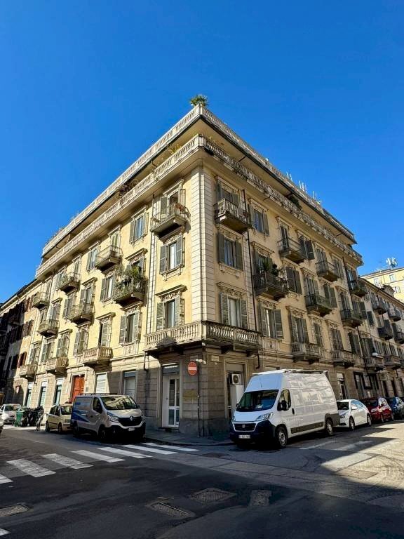 Facciata - Four-room apartment via Giambattista Gropello, 4, Torino (neighborhood Cit Turin) - photo 1