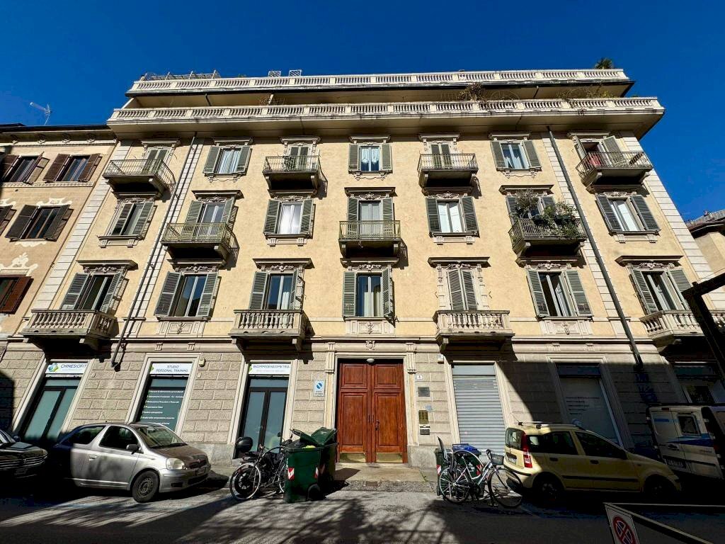 Facciata - Four-room apartment via Giambattista Gropello, 4, Torino (neighborhood Cit Turin) - photo 2