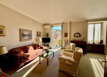 Salone - Four-room apartment via Giambattista Gropello, 4, Torino (neighborhood Cit Turin) - photo 5