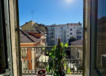 Vista - Four-room apartment via Giambattista Gropello, 4, Torino (neighborhood Cit Turin) - photo 22