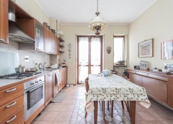 Cucina - Apartment via Pallanza, 38, Torino (neighborhood Vanchiglietta) - photo 10