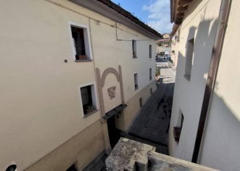 Vista - One-room apartment via Mont Gelé, 6, Aosta - photo 10