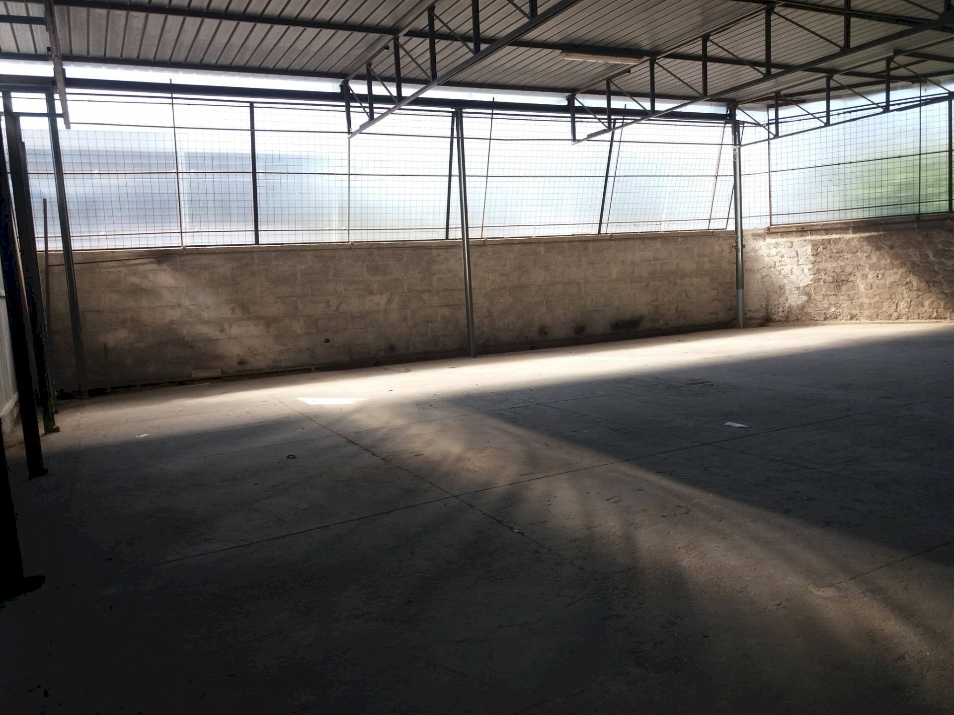 Foto 2 - Magazzino via lenin
 
12, San Giuliano Terme - foto 2