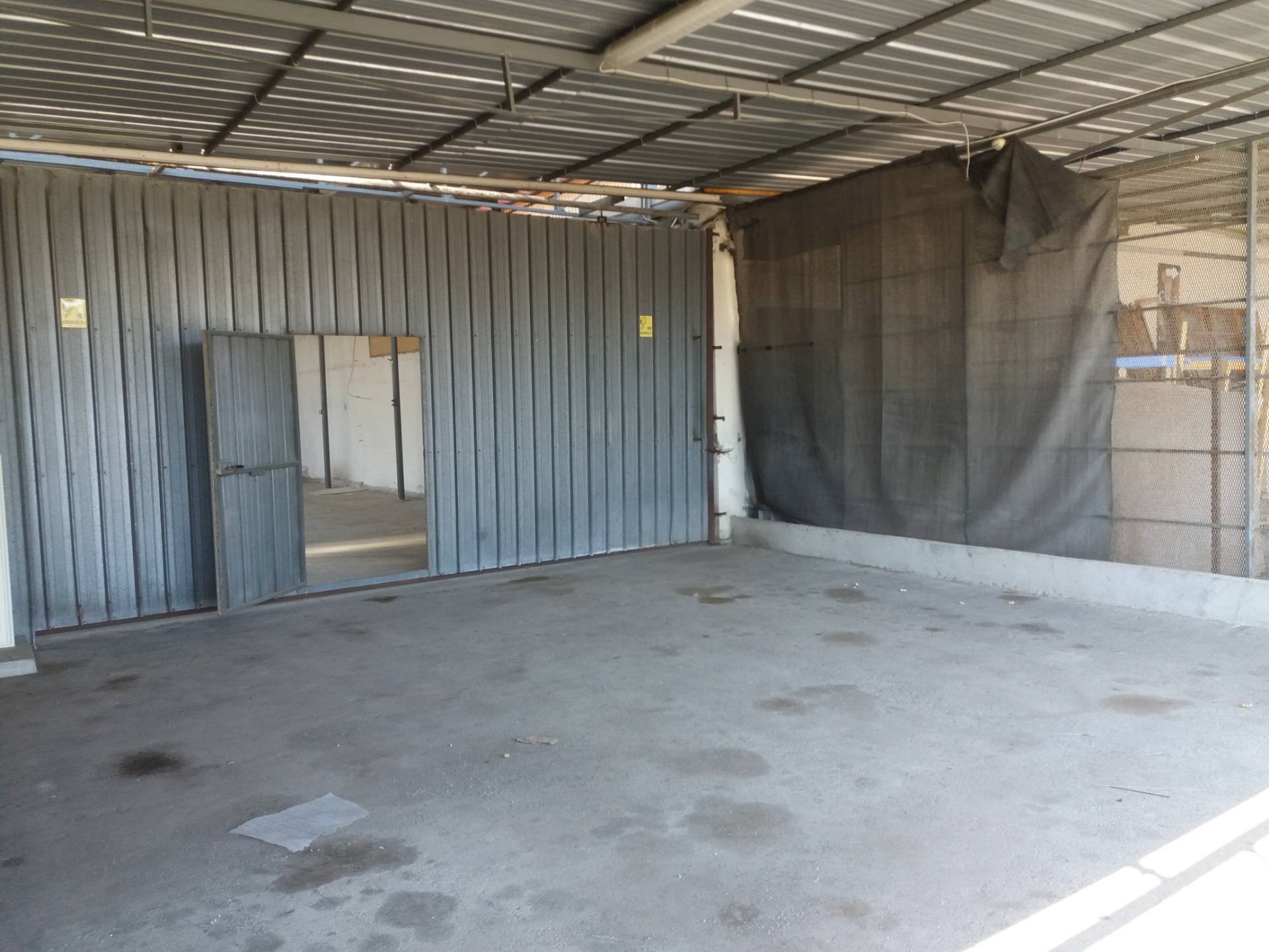 Foto 3 - Magazzino via lenin
 
12, San Giuliano Terme - foto 3