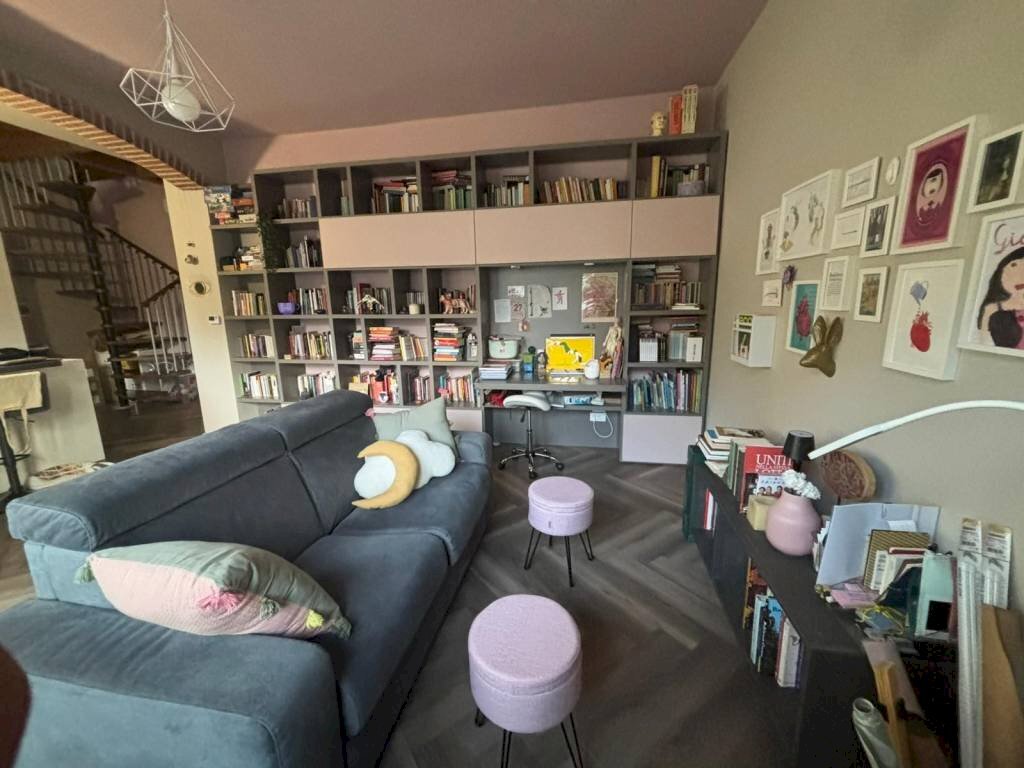 Salone - Three-room apartment via Donaudi, 10, Castiglione Torinese - photo 3