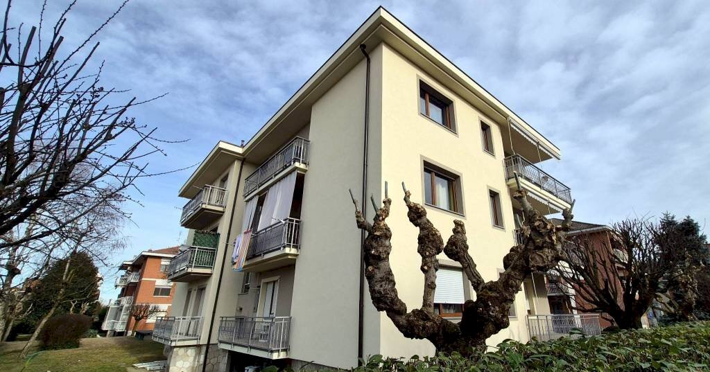 Facciata - Quadrilocale via Italia, 4, San Mauro Torinese - foto 3