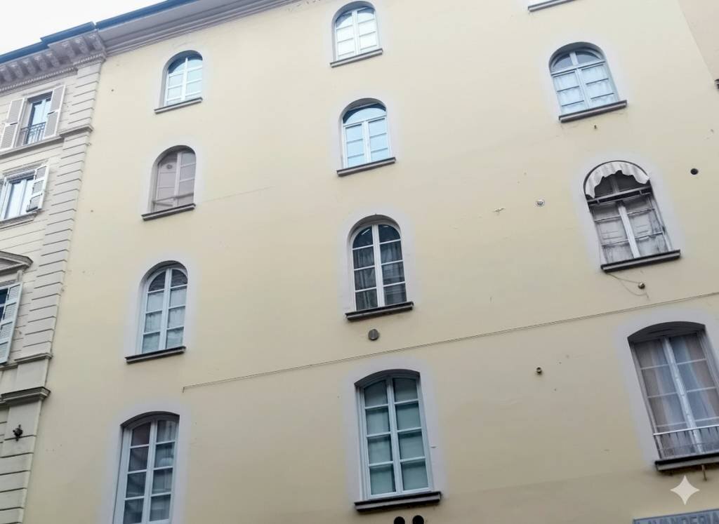 Facciata - Monolocale via San Secondo, 30, Torino (zona Crocetta) - foto 2