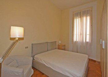 Camera da letto - Appartamento via dell'Indipendenza, Bologna (zona Irnerio) - foto 12