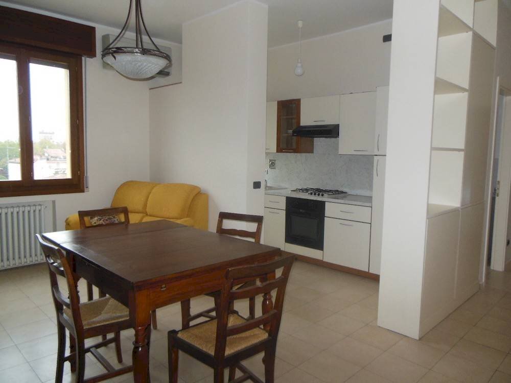 Cucina - Three-room apartment viale Jacopo Barozzi, Modena (neighborhood Circoscrizione 1) - photo 2