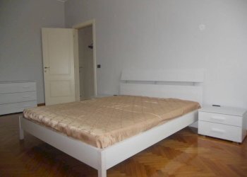 Camera da letto - Three-room apartment viale Jacopo Barozzi, Modena (neighborhood Circoscrizione 1) - photo 7
