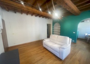 Salone - Four-room apartment Rua Pioppa, Modena (neighborhood Centro Storico) - photo 4