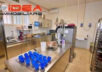 Cucina - Negozio via Cesare Costa, Modena (zona Circoscrizione 1) - foto 3