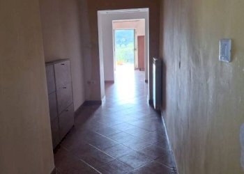 Corridoio - Three-room apartment via Barone Nicola Nisco, 87, San Giorgio del Sannio - photo 25