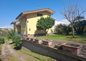 Giardino - Villa via Costa d'Arco, San Giorgio del Sannio - foto 2