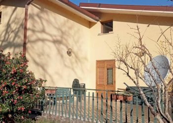 Facciata - Villa via Costa d'Arco, San Giorgio del Sannio - foto 23