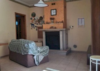 Salone - Villa via Costa d'Arco, San Giorgio del Sannio - foto 25