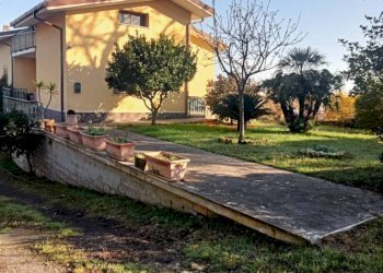 Giardino - Villa via Costa d'Arco, San Giorgio del Sannio - foto 26