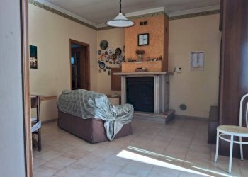 Salone - Villa via Costa d'Arco, San Giorgio del Sannio - foto 40