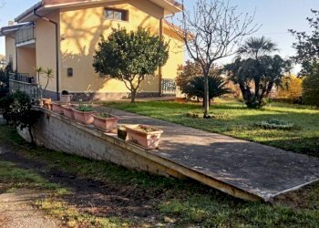 Giardino - Villa via Costa d'Arco, San Giorgio del Sannio - foto 45