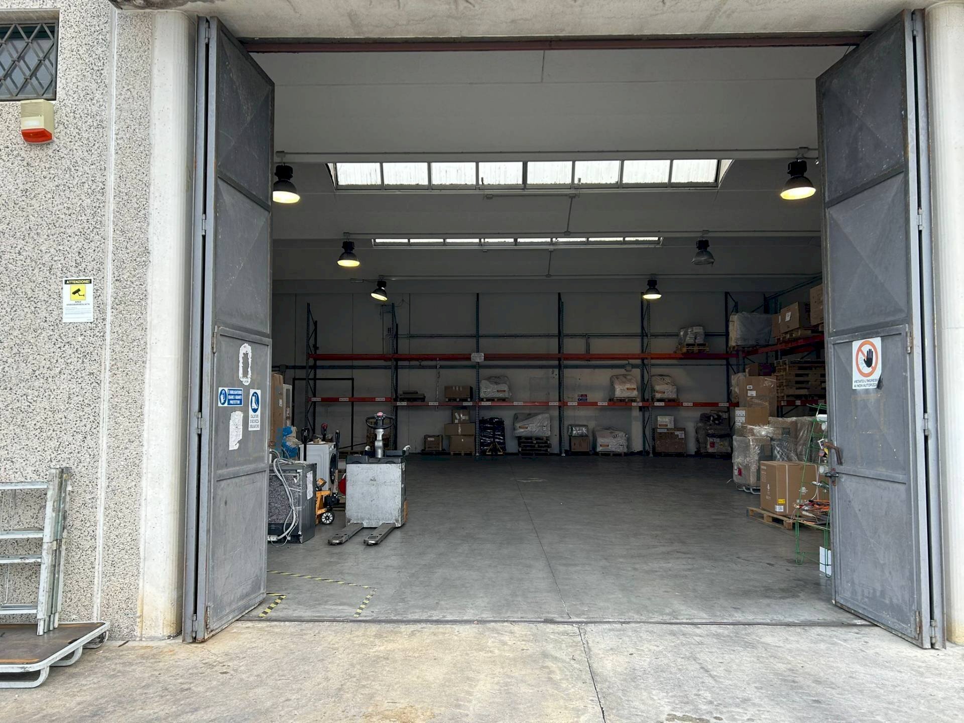 Foto 3 - Commercial Activity viale piemonte
 
6, Cascina - photo 3