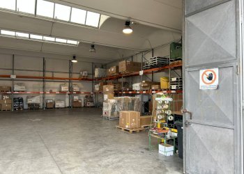 Foto 1 - Commercial Activity viale piemonte
 
6, Cascina - photo 1