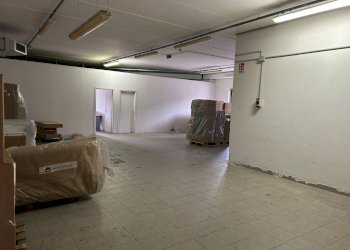 Foto 4 - Commercial Activity viale piemonte
 
6, Cascina - photo 4