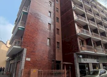 Facciata - Bilocale via Luigi Boccherini, 22, Torino (zona Rebaudengo) - foto 4