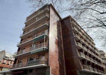Facciata - Bilocale via Luigi Boccherini, 22, Torino (zona Rebaudengo) - foto 7