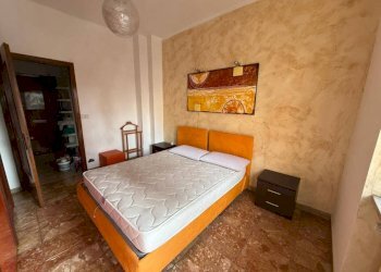 Camera da letto - Bilocale via Luigi Boccherini, 22, Torino (zona Rebaudengo) - foto 16