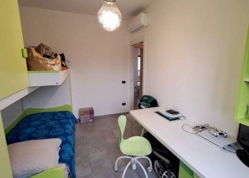 Camera da letto - Four-room apartment via Amerigo Vespucci, Alessandria - photo 14