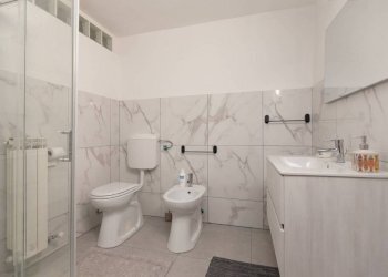 Bagno - Quadrilocale corso San Martino, 4, Torino (zona Centro) - foto 16