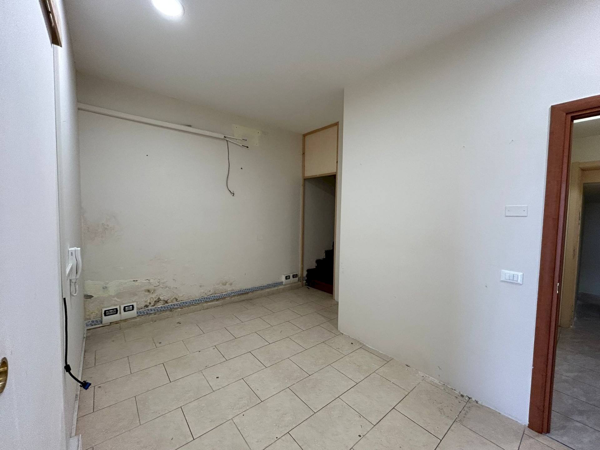 Foto 3 - Attività Commerciale Via della chiesa
 
1, Vicopisano - foto 3