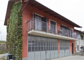 Facciata - Appartamento strada del Porto, 46/i, Castiglione Torinese - foto 1