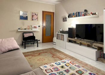 Salone - Appartamento strada del Porto, 46/i, Castiglione Torinese - foto 7