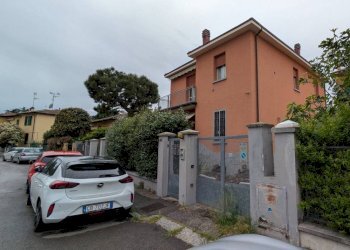 Facciata - Non-buildable land via Valle d'Aosta, 29, Bologna (neighborhood Mazzini) - photo 26