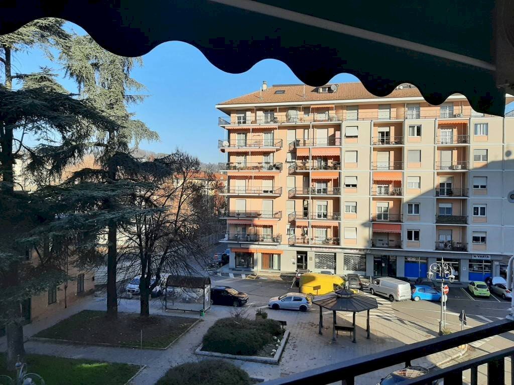 Vista - Bilocale corso Camillo Benso di Cavour, 71, Acqui Terme - foto 1