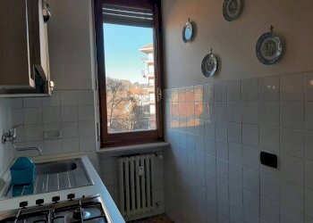 Cucina - Appartamento corso Camillo Benso di Cavour, 71, Acqui Terme - foto 10