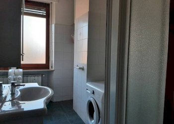 Bagno - Appartamento corso Camillo Benso di Cavour, 71, Acqui Terme - foto 11