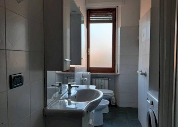 Bagno - Bilocale corso Camillo Benso di Cavour, 71, Acqui Terme - foto 12