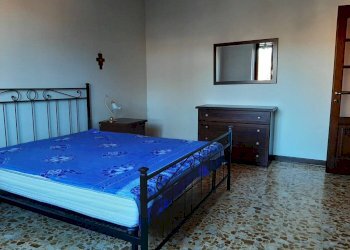 Camera da letto - Bilocale corso Camillo Benso di Cavour, 71, Acqui Terme - foto 14