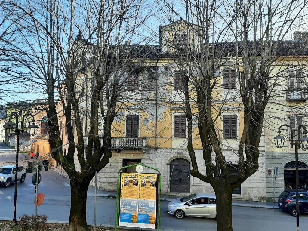Facciata - Stabile - Palazzo via Alessandria, 28, Acqui Terme - foto 1