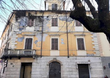Facciata - Stabile - Palazzo via Alessandria, 28, Acqui Terme - foto 3