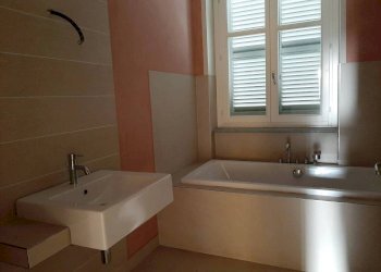 Bagno - Appartamento piazza San Guido, 26, Acqui Terme - foto 9