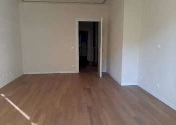 Soggiorno - Appartamento piazza San Guido, 26, Acqui Terme - foto 4