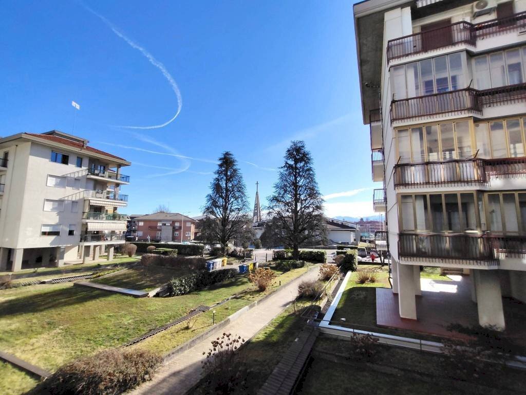 Vista - Trilocale via Beppe Fenoglio, Cuneo (zona Donatello) - foto 2