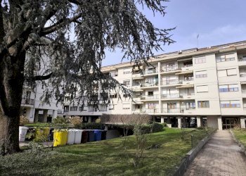 Facciata - Three-room apartment via Beppe Fenoglio, Cuneo (neighborhood Donatello) - photo 1