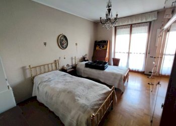 Camera da letto - Three-room apartment via Beppe Fenoglio, Cuneo (neighborhood Donatello) - photo 9