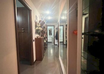 Corridoio - Trilocale Genova (zona Sampierdarena) - foto 17